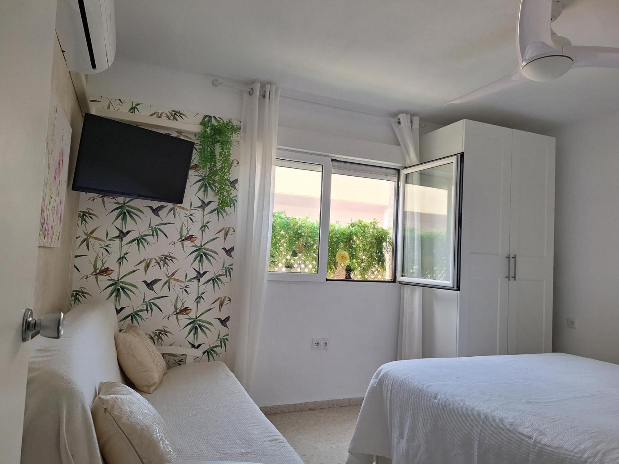 Апартаменты Rosalia Playa San Cristobal Wifi Netflix Альмуньекар Экстерьер фото